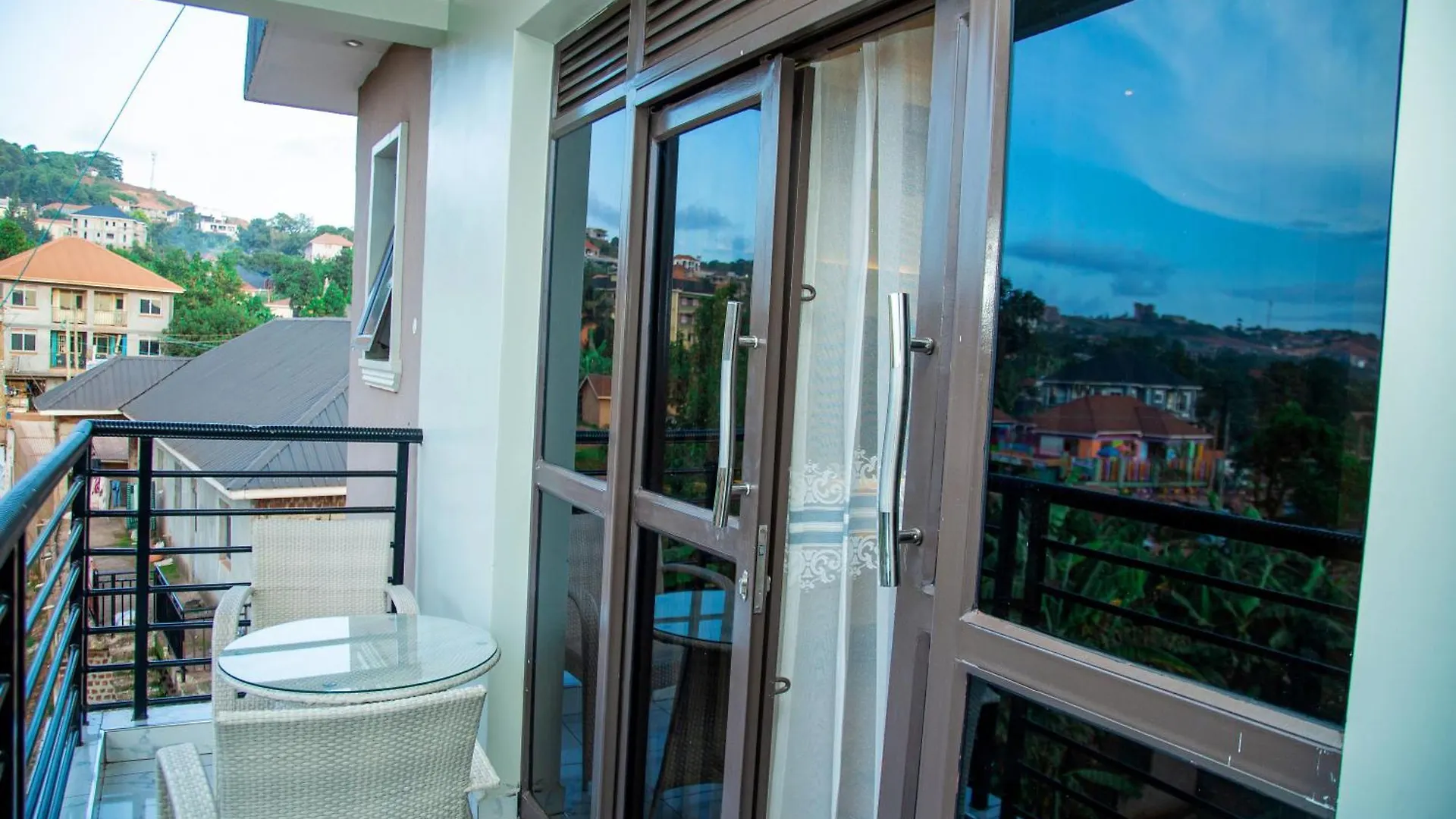 The Vault Heights Apartments Kampala 0*,  Uganda